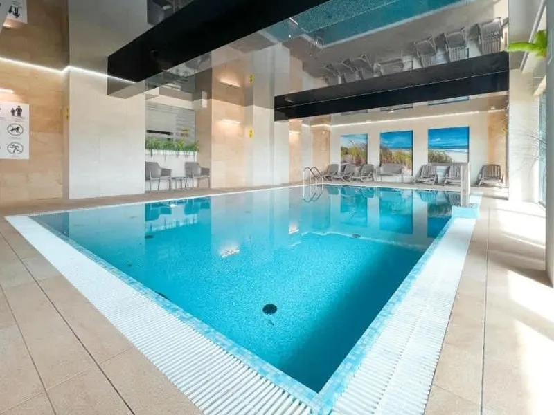 Wohnung am Meer | Schwimmbad, Sauna, Parkplatz, Balkon – Foto 3