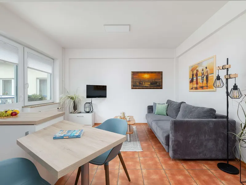 Przytulne Studio z Balkonem | 450 m do Plaży – zdjęcie 1