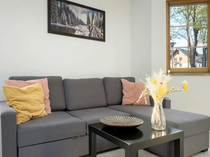 Elegancki Apartament z Balkonem | Parking w Garażu – zdjęcie 1