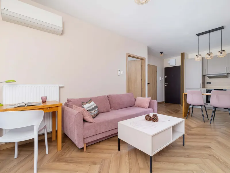 Funktionelle Wohnung | Balkon, Klimaanlage, Arbeitsraum – Foto 5