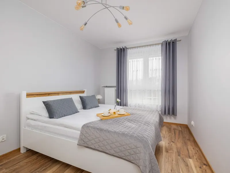 Modernes Apartment für 4 Personen | Balkon – Foto 2