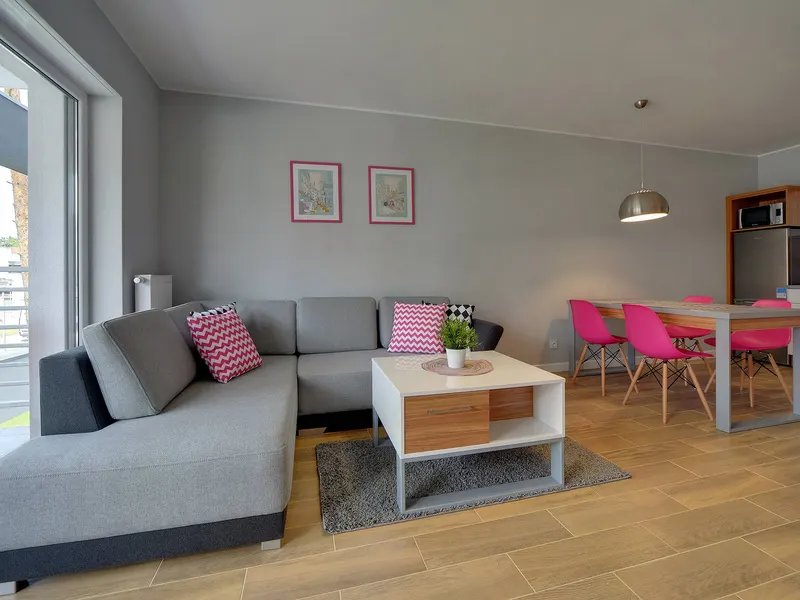 Stilvolle Wohnung mit Balkon | 200 m zum Strand, Parkplatz – Foto 4