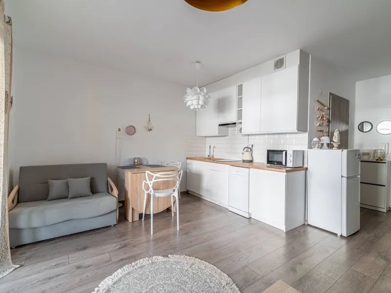 Komfortables Studio | Terrasse, Parkplatz, Nähe zum Strand – Foto 2