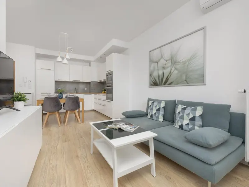 Spacious Apartment | 2 Bedrooms, Balcony, Parking – photo 1