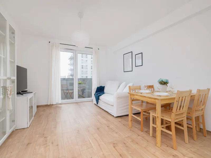 Helle Wohnung mit Balkon | Parkplatz, Arbeitsraum – Foto 5