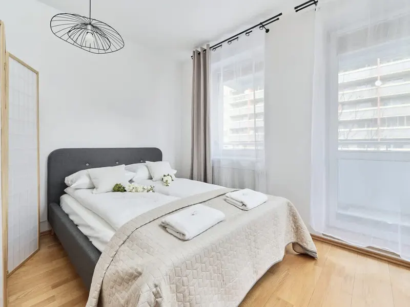 Przestronne Studio z Balkonem | Spokojna Okolica | Blisko Parku – zdjęcie 2
