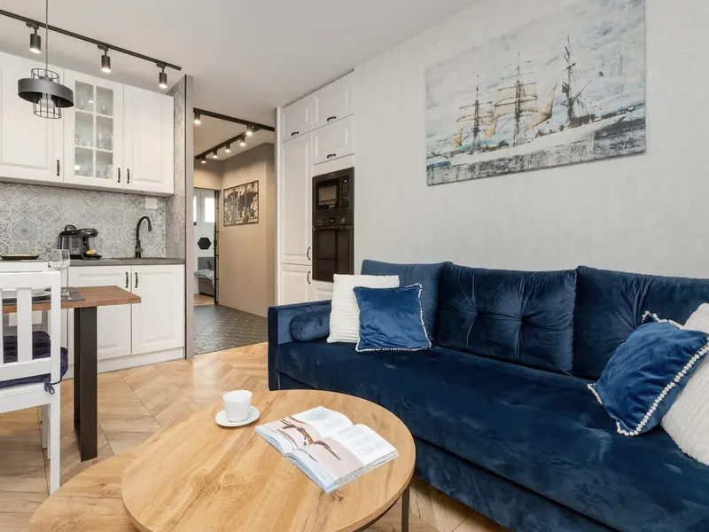 Spacious Apartment | Two Bedrooms and Balcony – photo 1