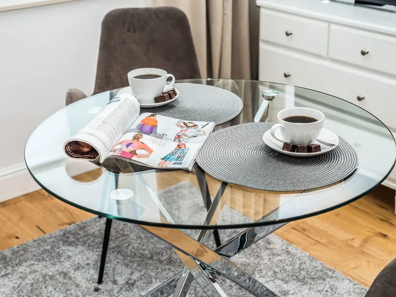 Stylowe Studio z Balkonem | Miejsce do Pracy i Parking – zdjęcie 4