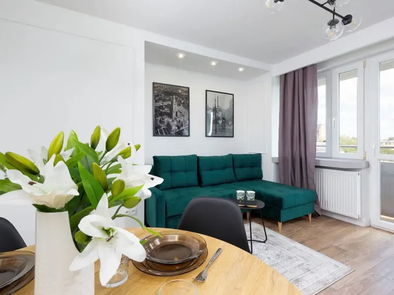 Stylish Apartment in Żoliborz | Balcony | Workspace – photo 1