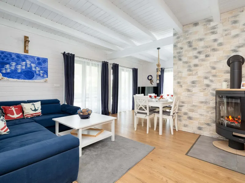 Spacious Apartment with 3 Bedrooms | Parking and Fireplace – photo 1