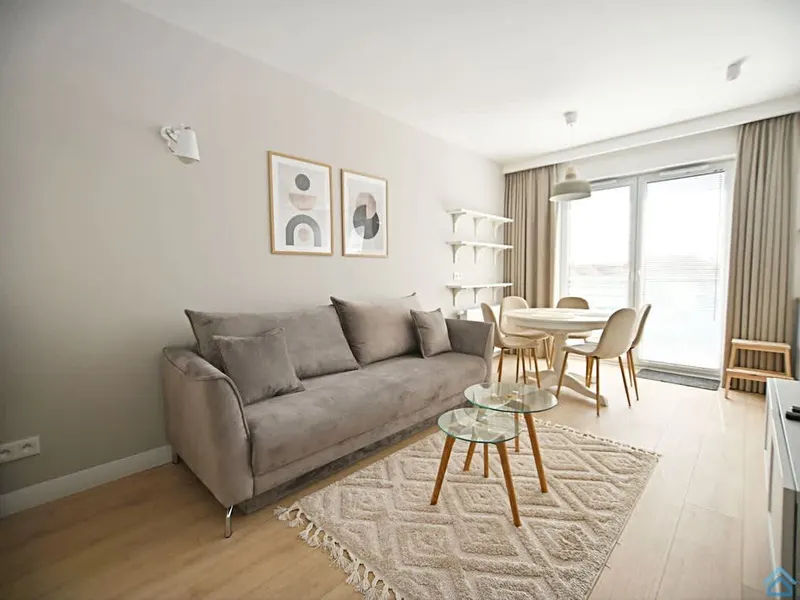 Bright Apartment in Gdansk | Private Parking and Balcony – photo 1