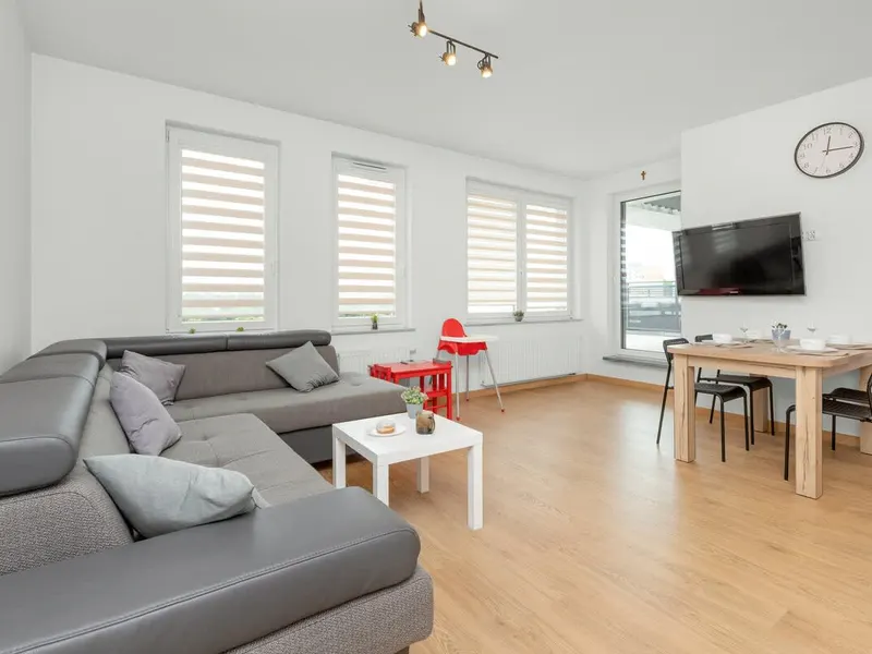 Bright Apartment | Parking in Garage, Close to Park – photo 1
