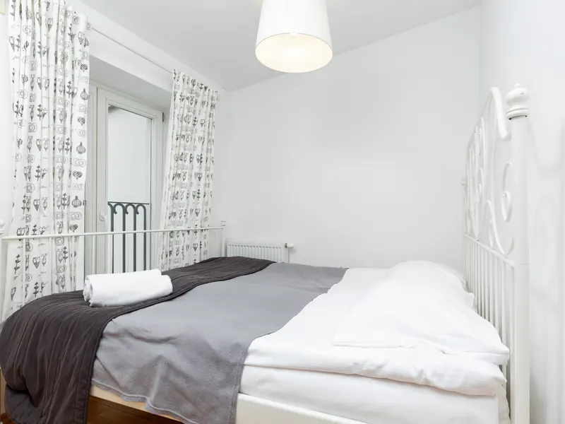 Air-conditioned Apartment in the Center | Separate Bedroom – photo 3