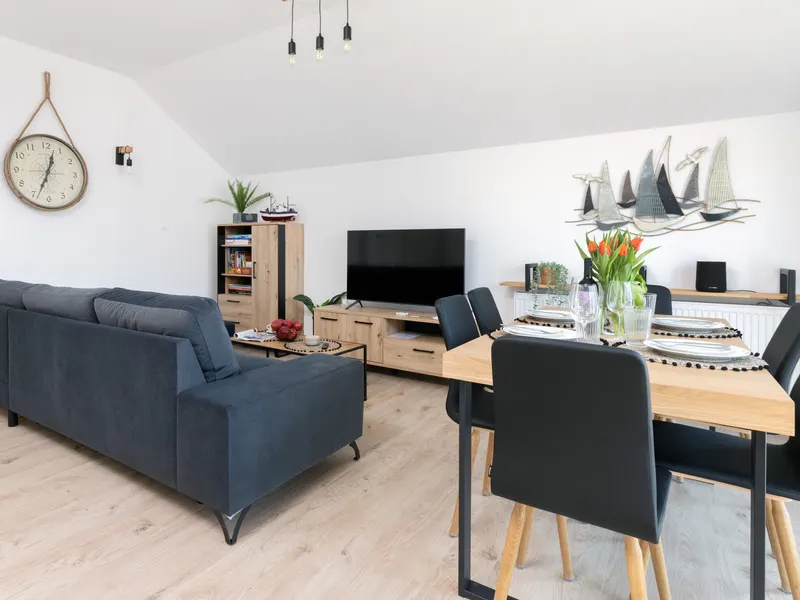Geräumige Wohnung | Parkplatz | Klimaanlage | Balkon – Foto 2