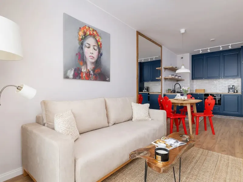 Stilvolle Wohnung | Balkon und Privatparkplatz – Foto 1