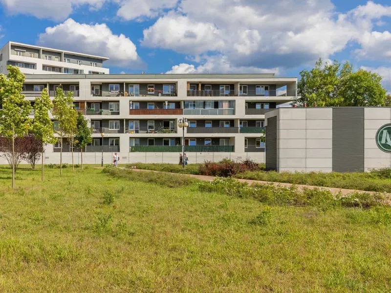 Modern Apartment | 2 Balconies | Parking | Close to Metro – photo 5