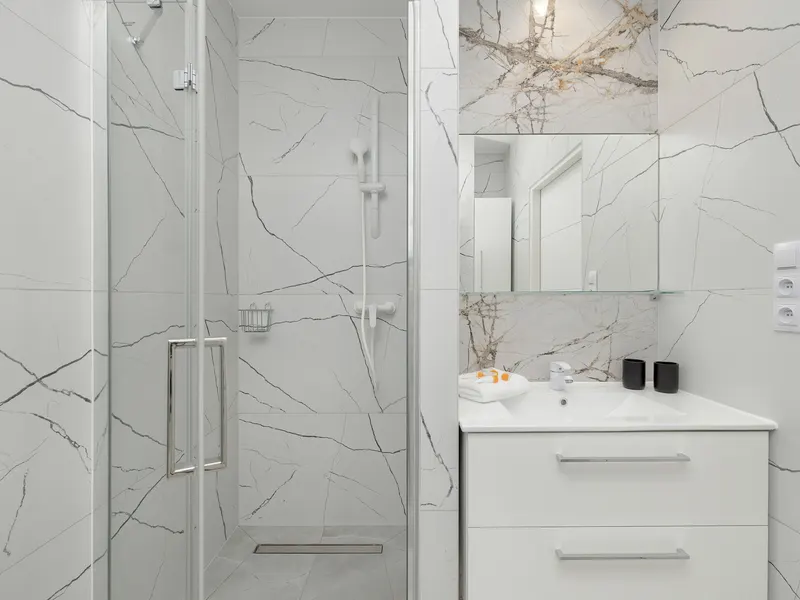Stylowy Apartament z Balkonem | Obok Parku, blisko Plaży – zdjęcie 4