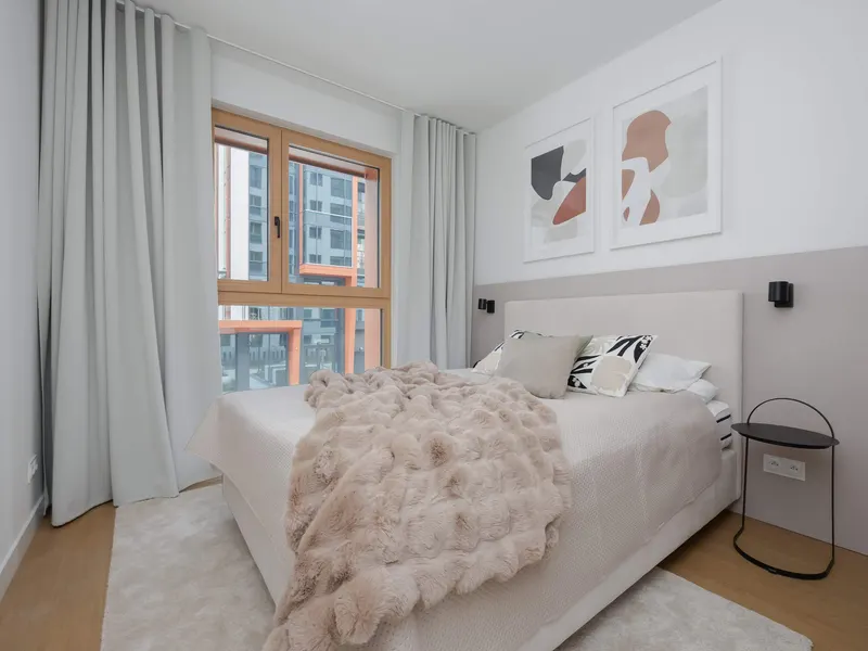 Elegantes Apartment | Parkplatz | Balkon – Foto 2