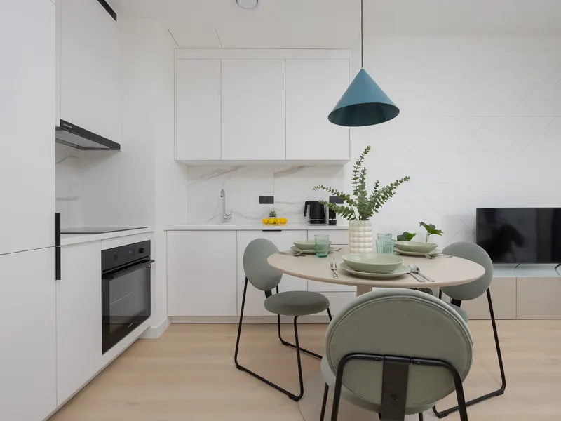 Moderne Wohnung in Zentrumsnähe | Parkplatz | Klimaanlage – Foto 3