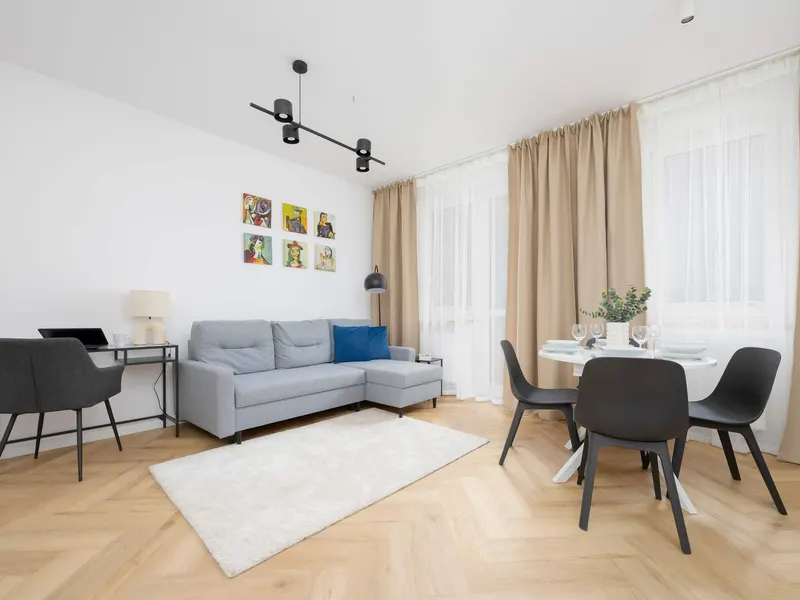 Spacious Apartment | Private Parking and Balcony – photo 1