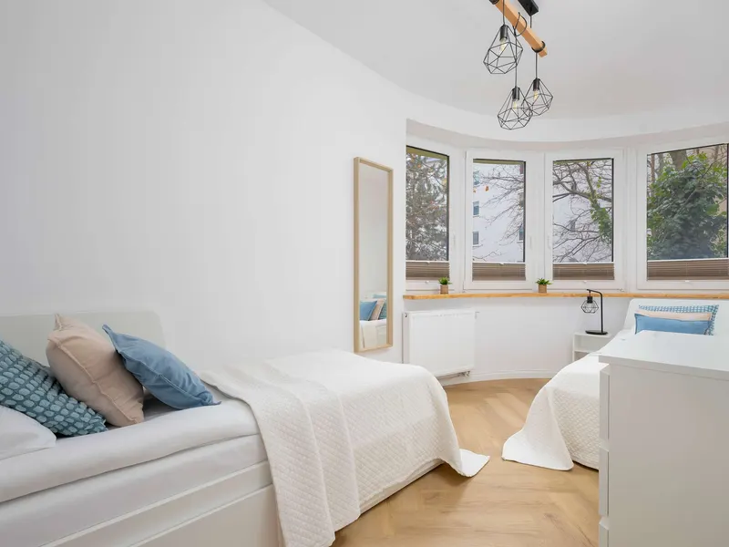 Spacious Apartment | Private Parking and Balcony – photo 4