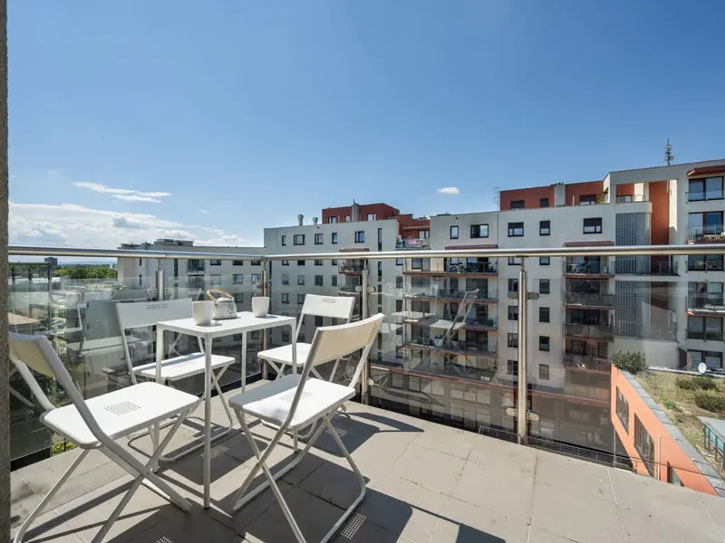 Komfortowy Apartament | Parking w Garażu i Balkon – zdjęcie 5