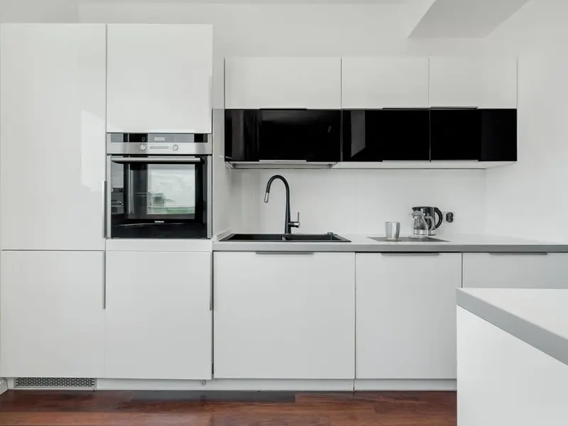 Komfortowy Apartament | Parking w Garażu i Balkon – zdjęcie 3