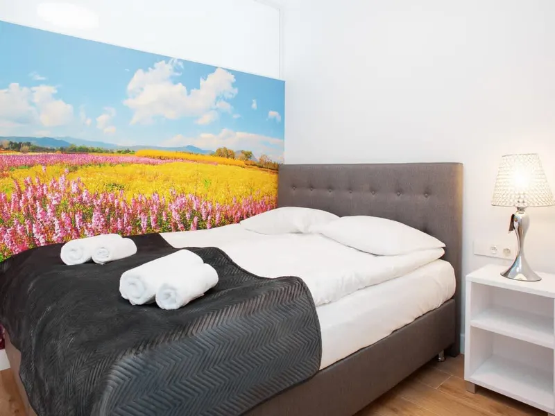 Air-conditioned Apartment with Balcony | Parking and Close to the Metro – photo 2