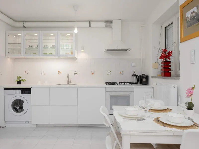 Spacious Apartment | 3 Bedrooms and Balcony in the Center of Warsaw – photo 3