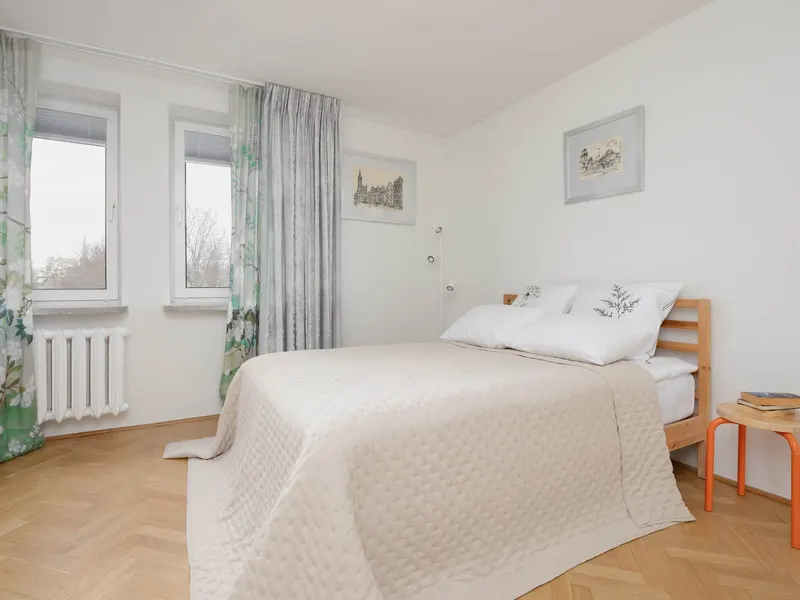Spacious Apartment | 3 Bedrooms and Balcony in the Center of Warsaw – photo 2
