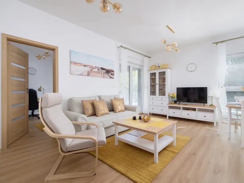 Modernes Apartment für 6 Personen | Parkplatz, Garten mit Terrasse, Fahrräder – Foto 2