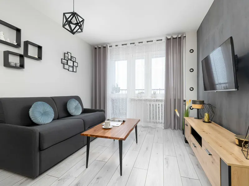 Komfortable Wohnung | Balkon und Arbeitsbereich – Foto 1