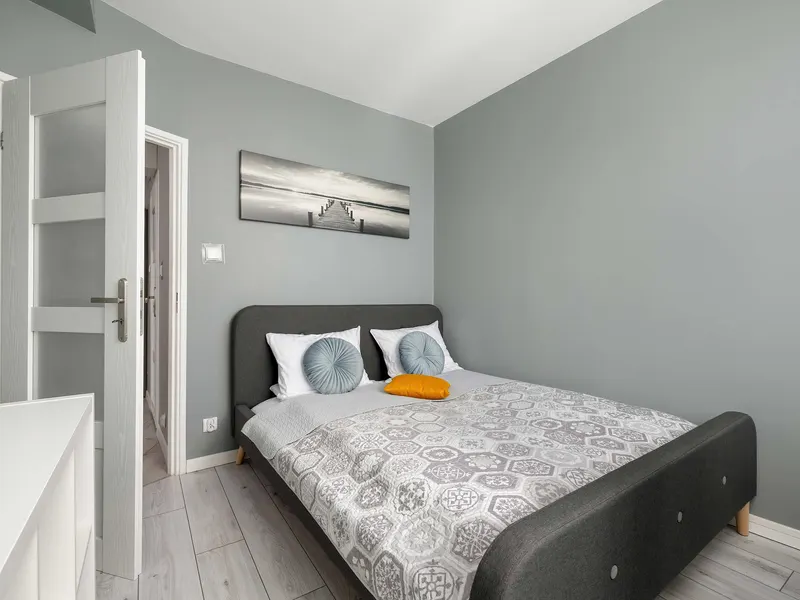 Komfortable Wohnung | Balkon und Arbeitsbereich – Foto 2