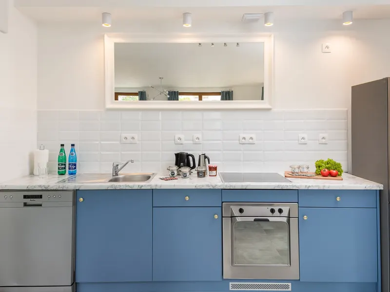 Przestronny Apartament | Blisko Metra, Balkon – zdjęcie 2