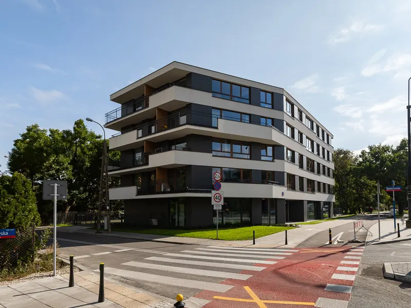 Przestronny Apartament | Blisko Metra, Balkon – zdjęcie 5