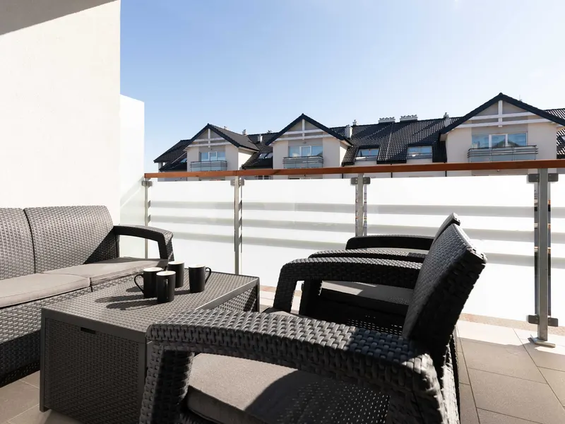 Spacious Apartment | Balcony | Private Parking – photo 3