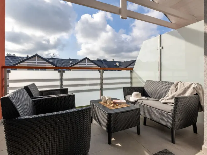 Modern Apartment close to the Beach | Balcony | Parking – photo 3
