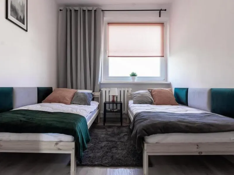Geräumiges Apartment | Balkon und Arbeitsbereich – Foto 3