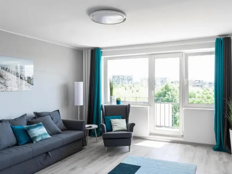 Geräumiges Apartment | Balkon und Arbeitsbereich – Foto 1