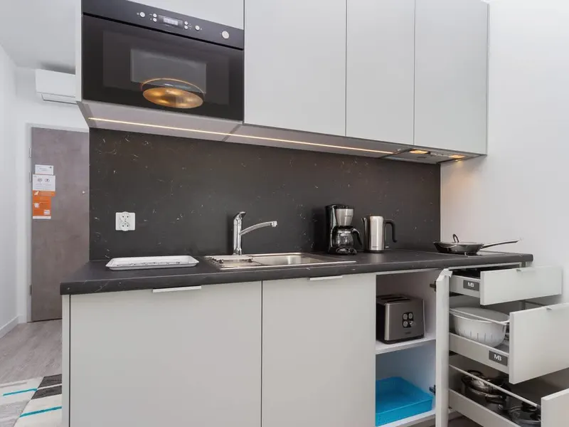 Stylowe Studio w Centrum | Balkon i Klimatyzacja – zdjęcie 3