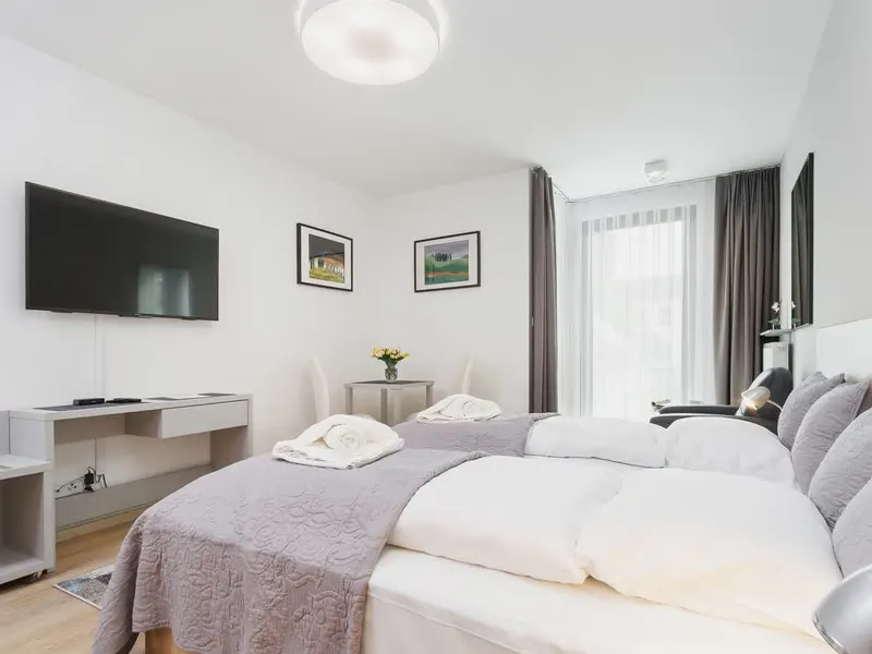 Air-conditioned Studio in the City Centre | Balcony | Workspace – photo 2