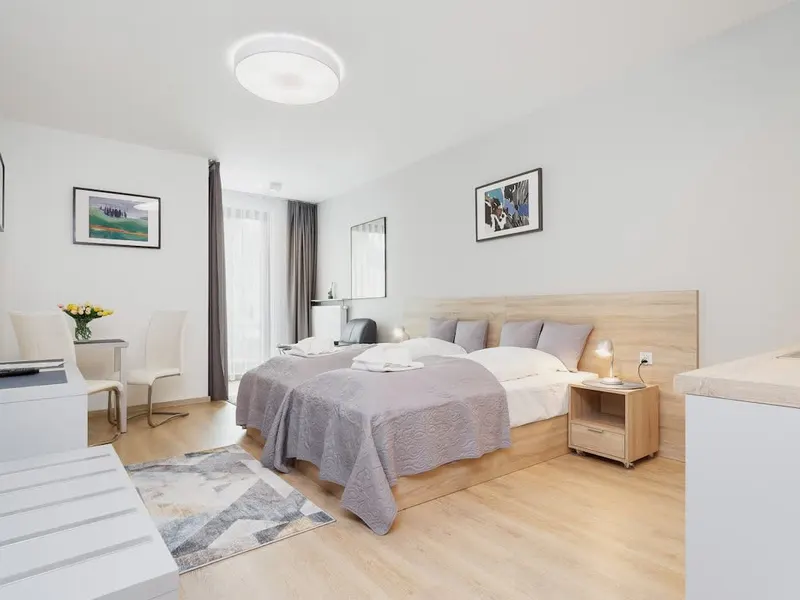 Air-conditioned Studio in the City Centre | Balcony | Workspace – photo 1