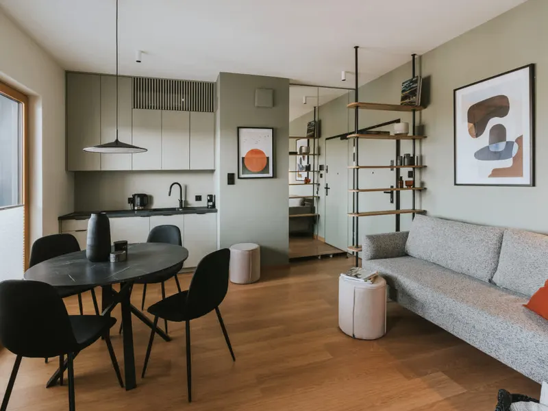 Modern Apartment in the Center | Balcony and Air Conditioning – photo 1