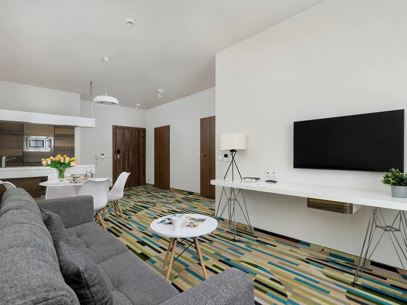 Komfortowy Apartament blisko plaży | Parking i Balkon – zdjęcie 4