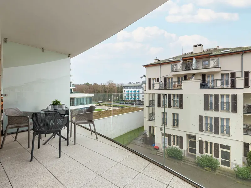 Komfortowy Apartament blisko plaży | Parking i Balkon – zdjęcie 5
