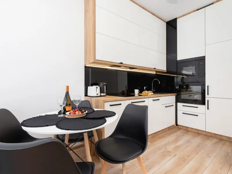 Stylowy Apartament | Parking | Blisko Dworca Głównego – zdjęcie 4