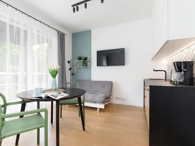 Tasteful Studio with Terrace | Close to Main Station – photo 2