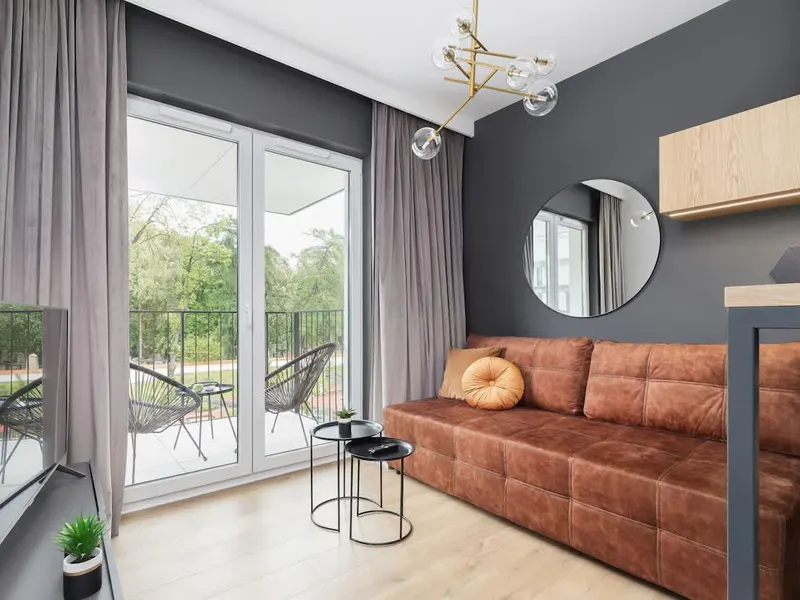 Stylish Apartment | Balcony and Workspace | Close to the Station – photo 1