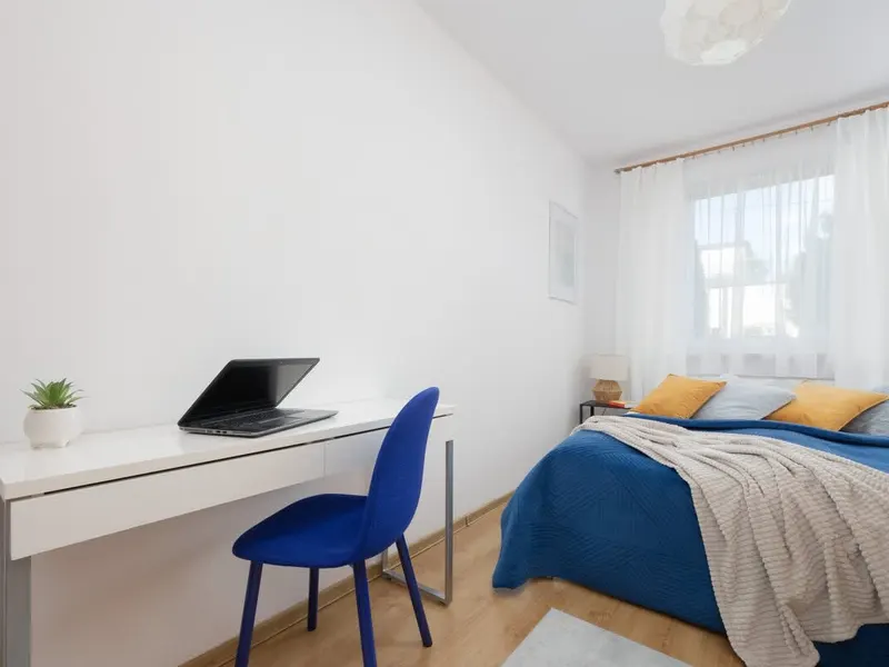 Gustowny Apartament | Parking, Balkon i Biurko do Pracy – zdjęcie 2