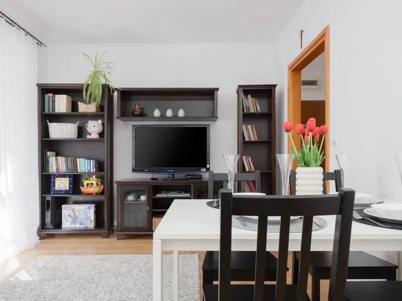 Gustowny Apartament | Parking, Balkon i Biurko do Pracy – zdjęcie 3